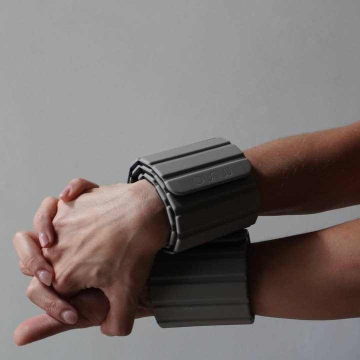 MUNA WELLNESS - Wholesale Fitness Equipment - Magnetic Ankle/Wrist Weight1