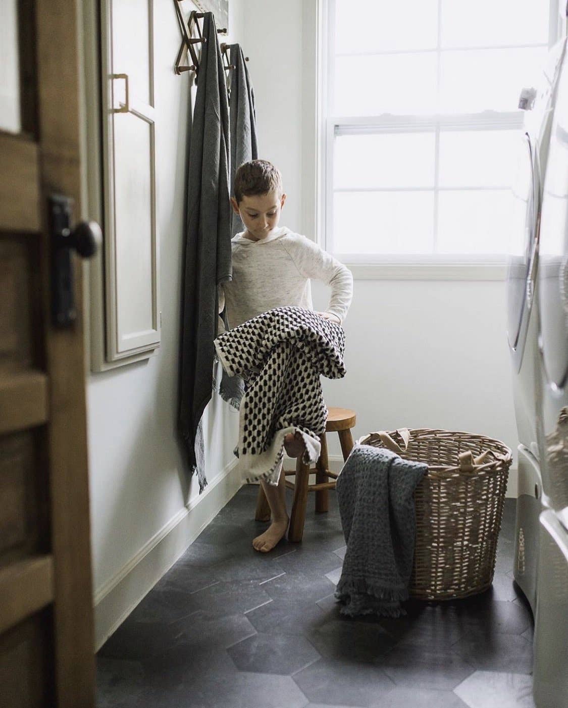 The Loomia - Wholesale Bath Towel - Ruth Dots Turkish Bath Towel With Finished Edge