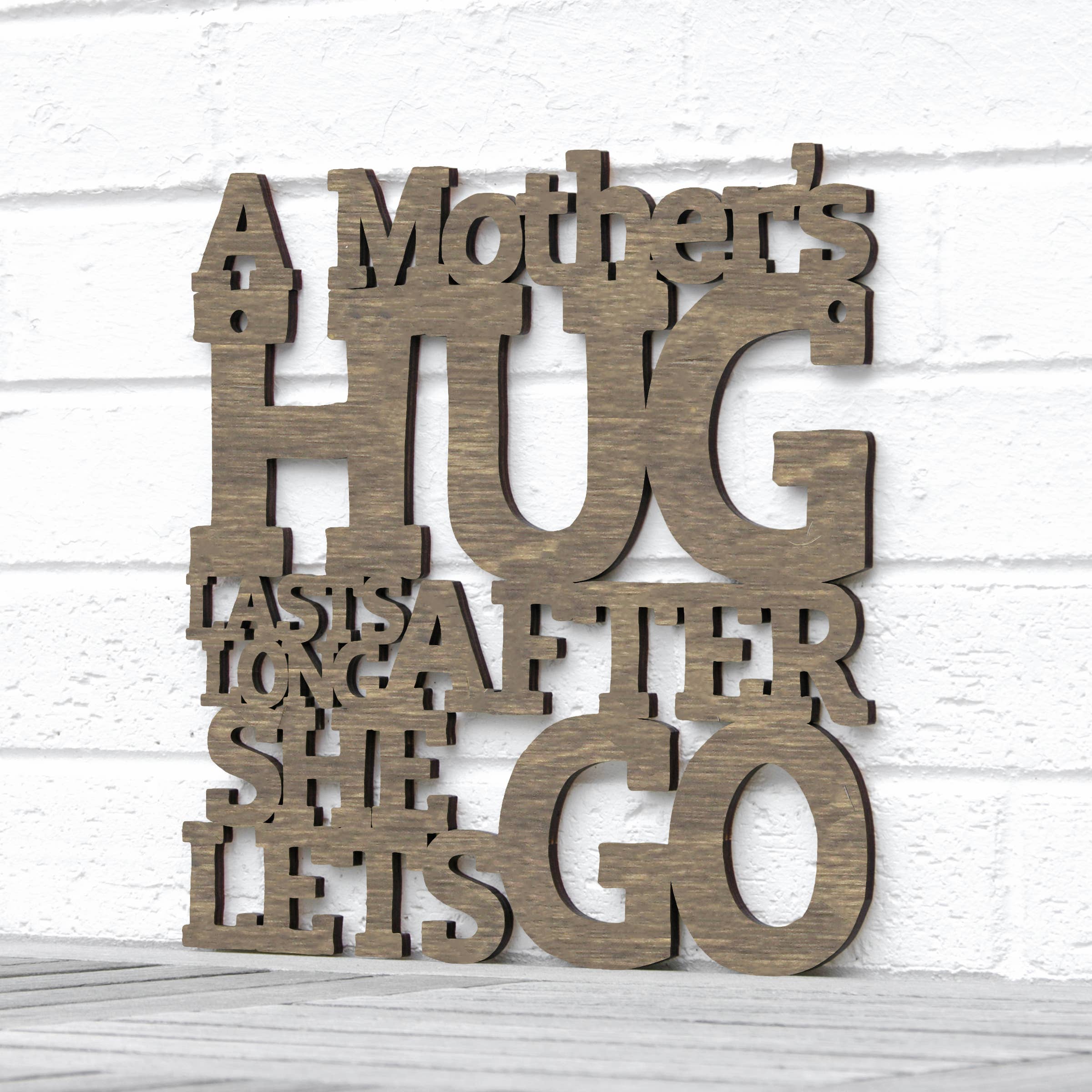 Spunky Fluff - Wholesale Wall Sign - A Mother's Hug Lasts Long20