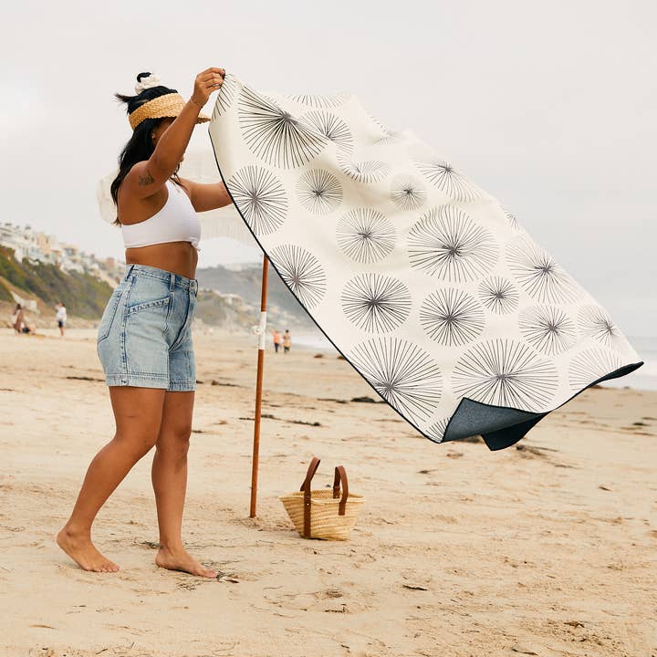 Geometry - Wholesale Picnic Blanket - Pink Checkers Beach Blanket