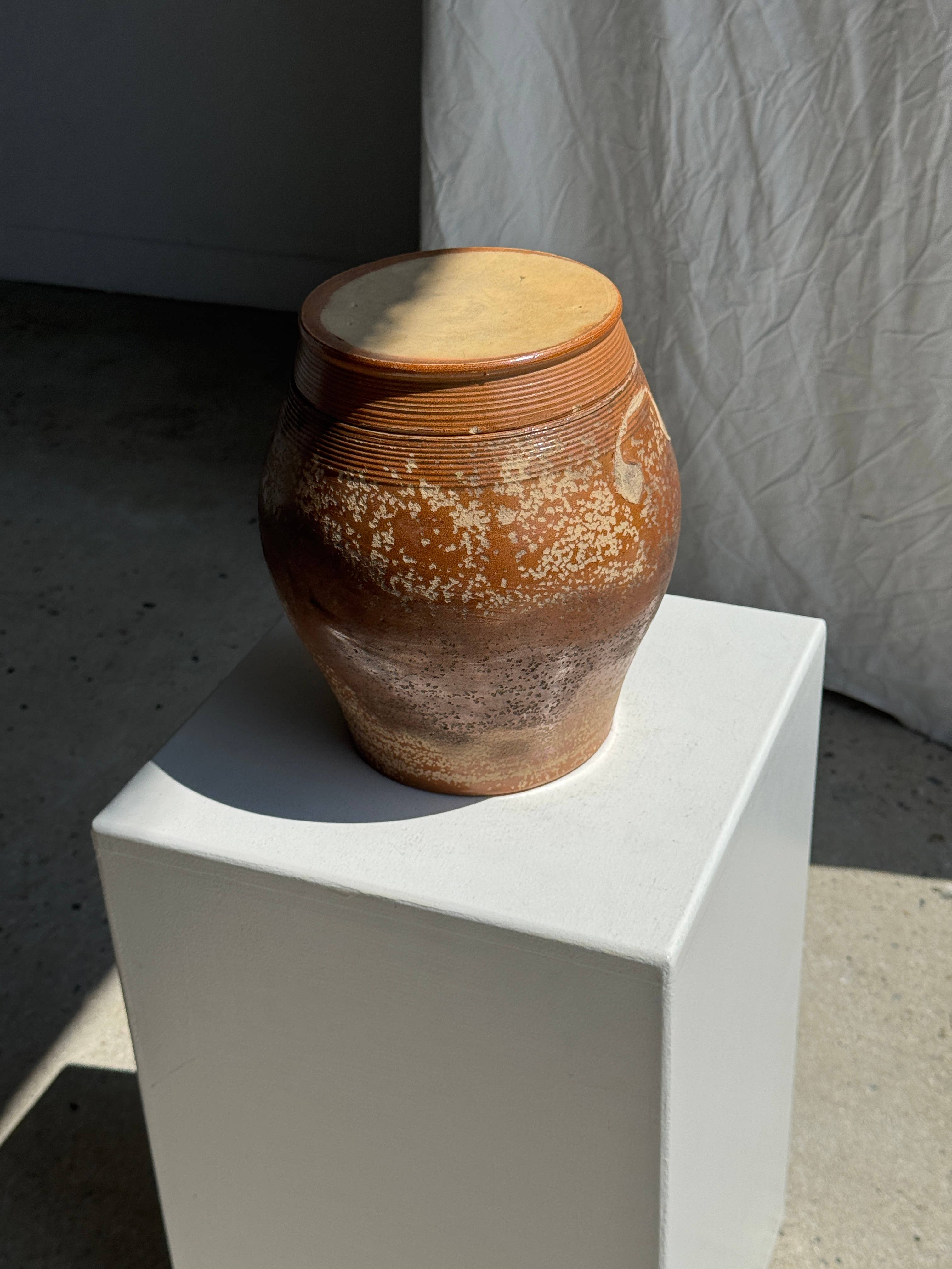 Office Objets – Großhandel Blumentopf – Großer ovaler Steinguttopf mit Deckel H241