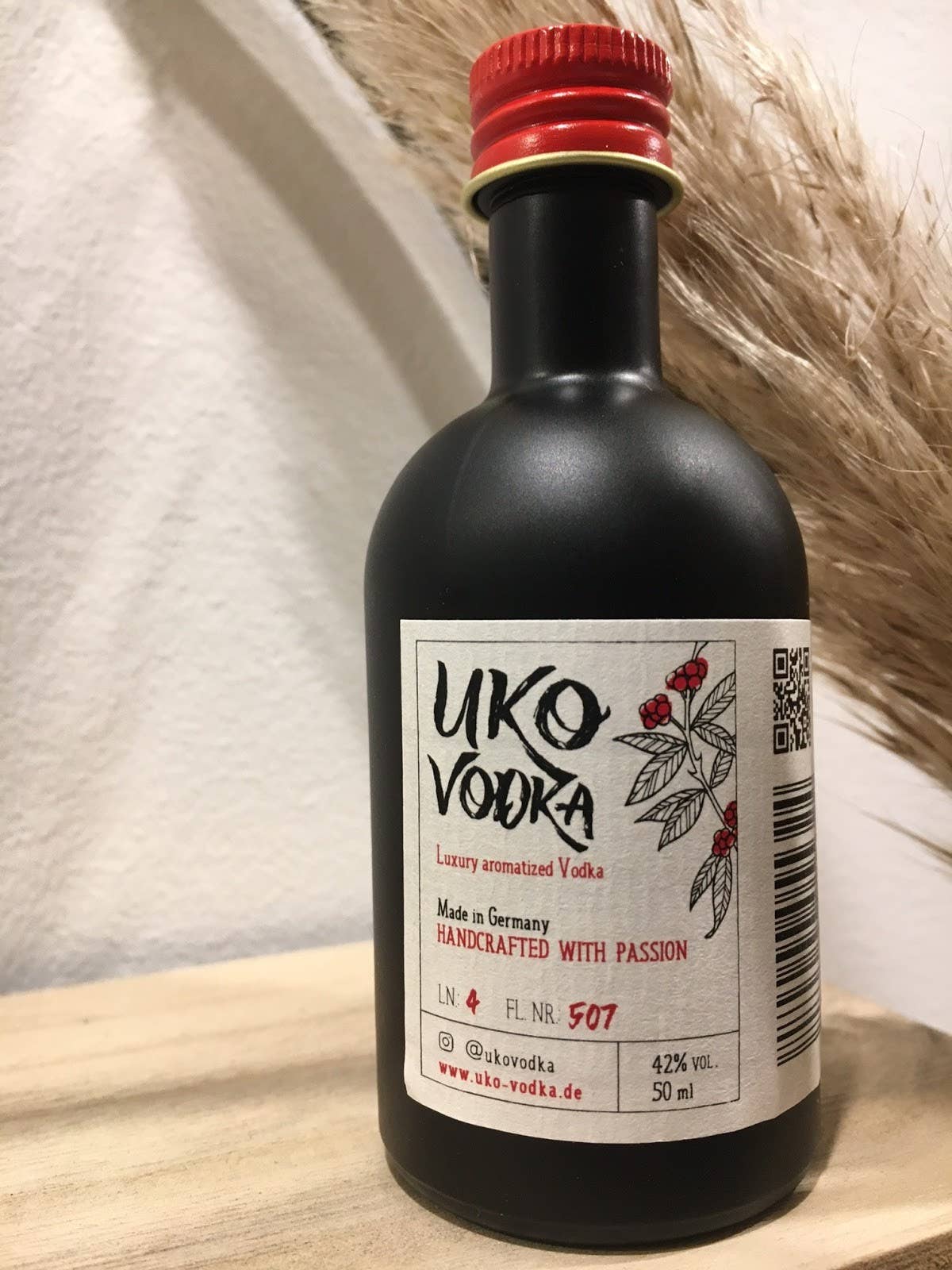 uko vodka - Wholesale Vodka - Uko vodka 50 ml3