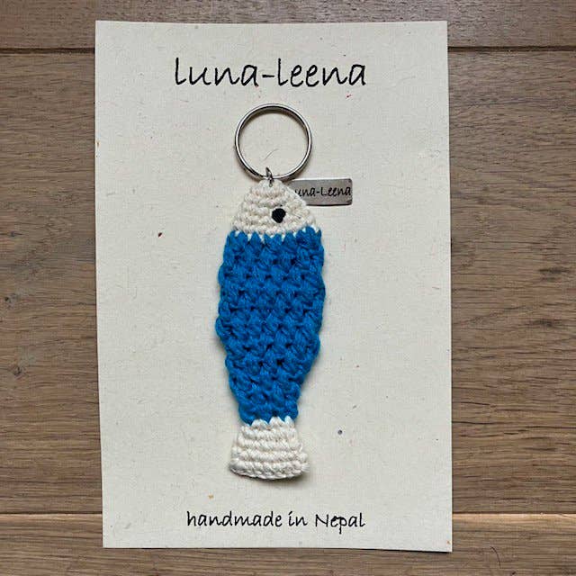 Luna-Leena  - handmade in Nepal - Wholesale Keychain - Women's - sleutelhanger vis blauw - tas bedel hand gehaakt biologisch katoen4