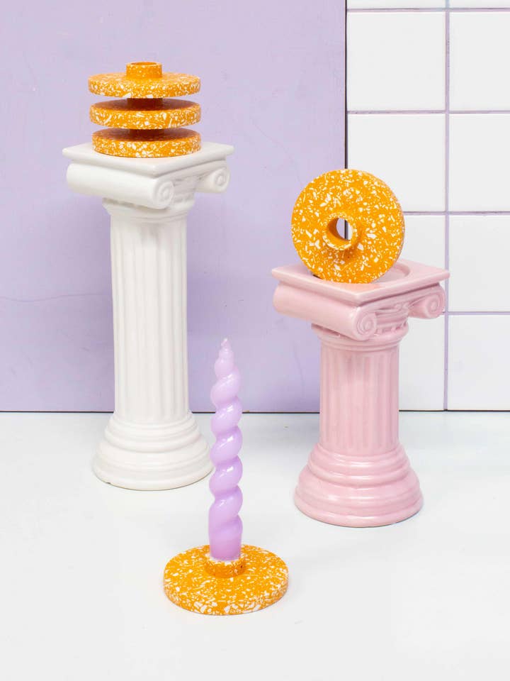 Kerzenhalter/Vermehrungsscheibe aus Terrazzo in Orange und Weiß für den Großhandel von Salt Studios