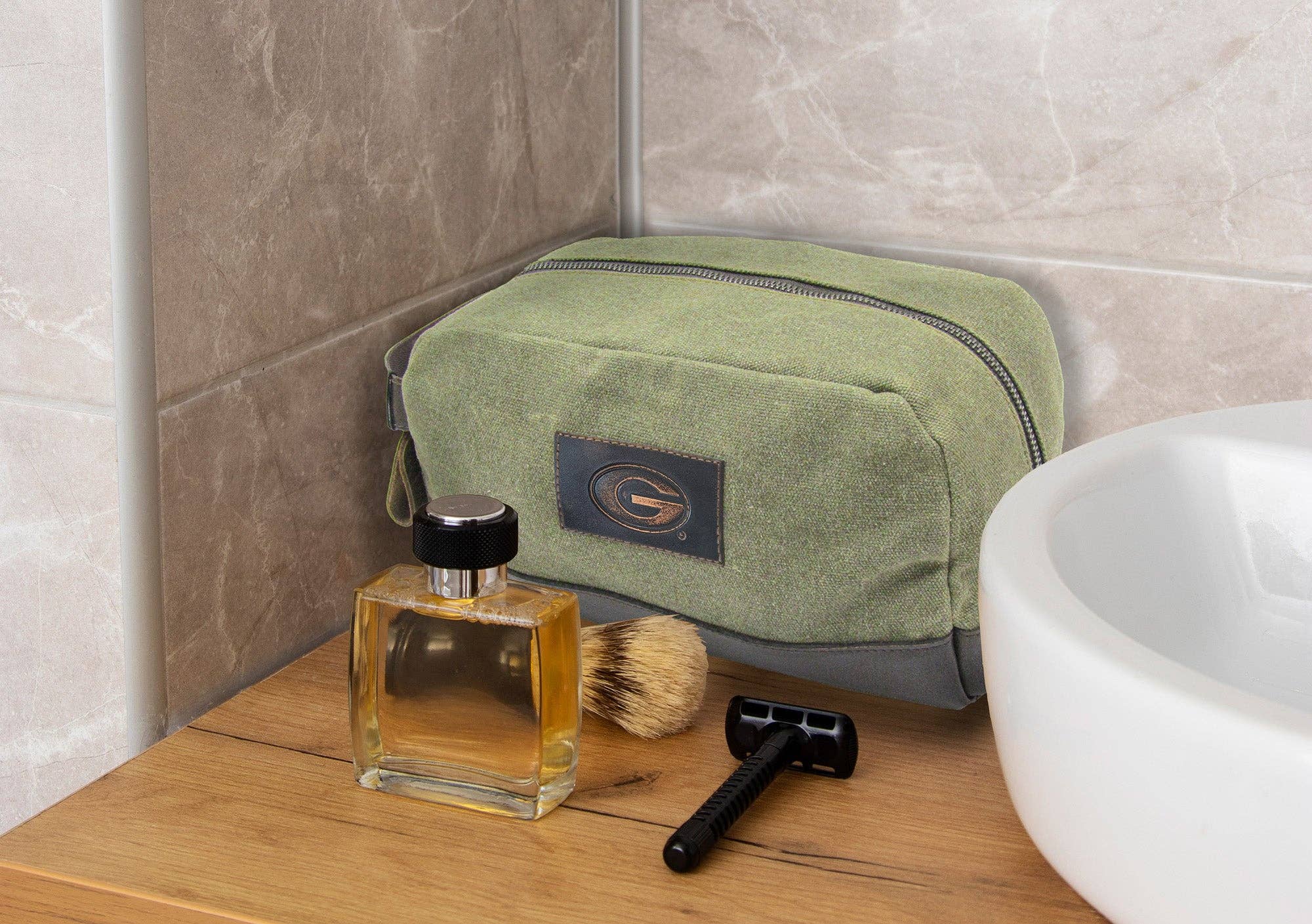 Zep-Pro - Wholesale Toiletry Bag - Men's - Georgia Bulldogs Waxed Canvas Toiletry Dopp Bag7