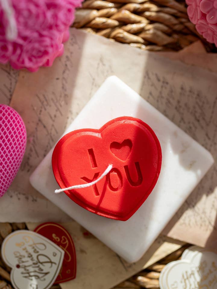 Hjerteform I LOVE YOU stearinlys, sojavokslys, hjerteformet for engroshandel hos MySunshineCandless
