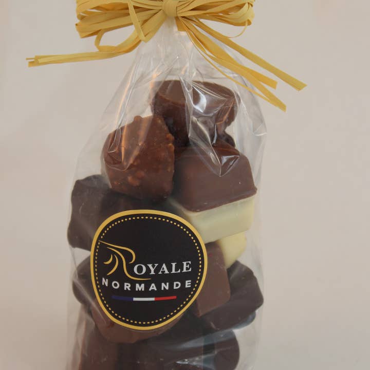 200ASCC assorted chocolate candy bag for wholesale by Royale Normande Chocolaterie