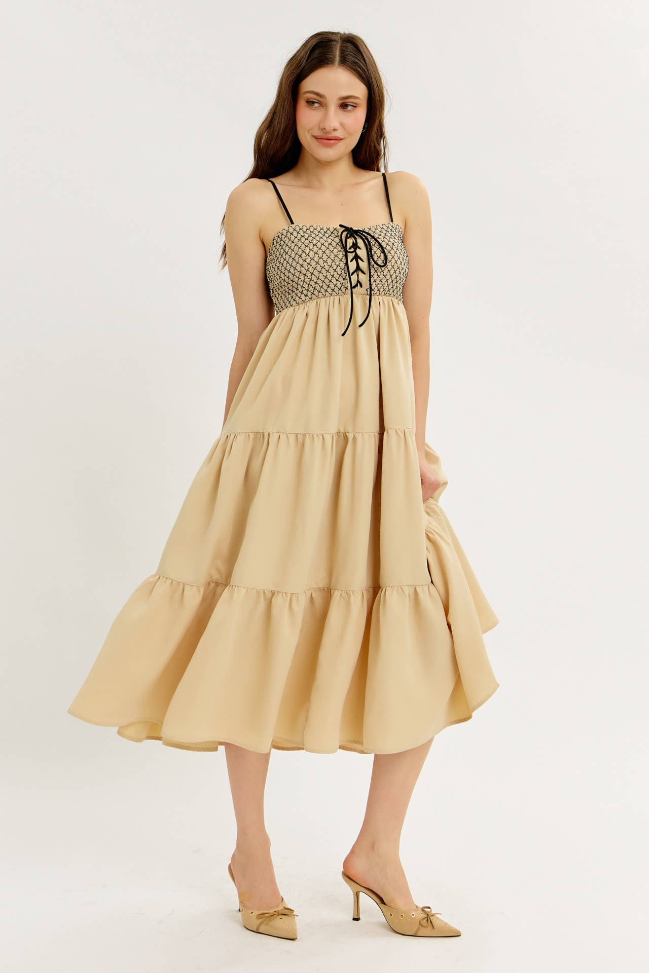 idem ditto - Wholesale Jurk - Dames - OPVALLENDE MIDI JURK MET GESMOKTE CONTRAST EN VLOTTE TOUCH10