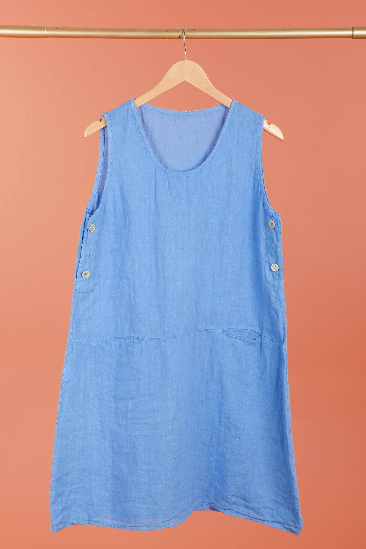 la maison des fibres naturelles – Großhandel Kleid – Damen – Ärmelloses Kleid aus 100 % Leinen, Modell 62551912