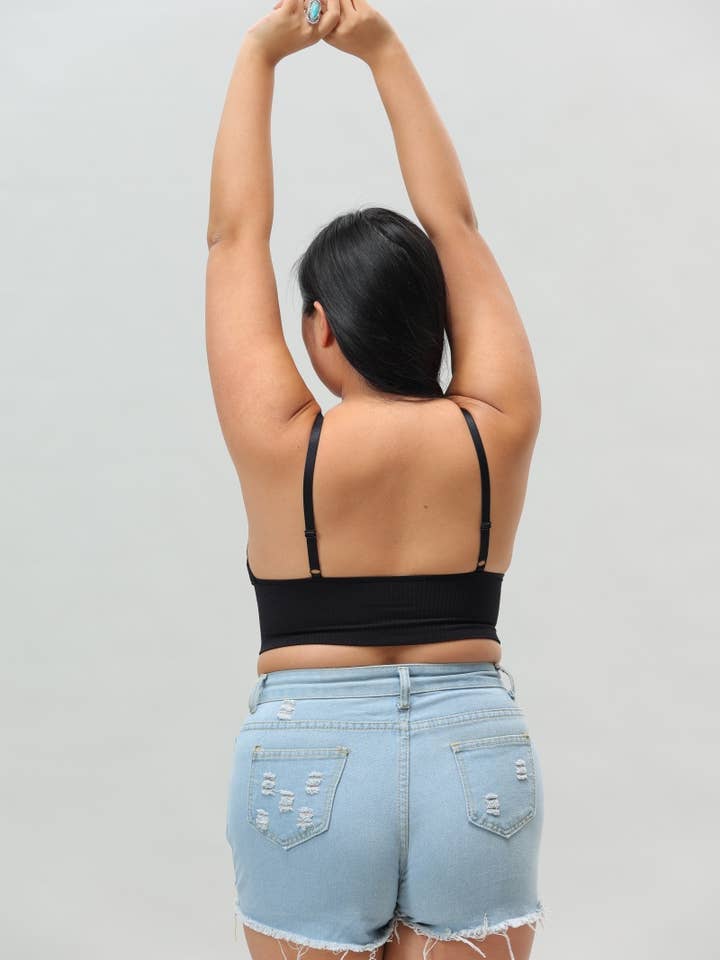 Leto Accessories – Großhandel Bralette – Damen – Luxe Loop Spitzen-Lounge-Top in Übergröße - Loungewear4