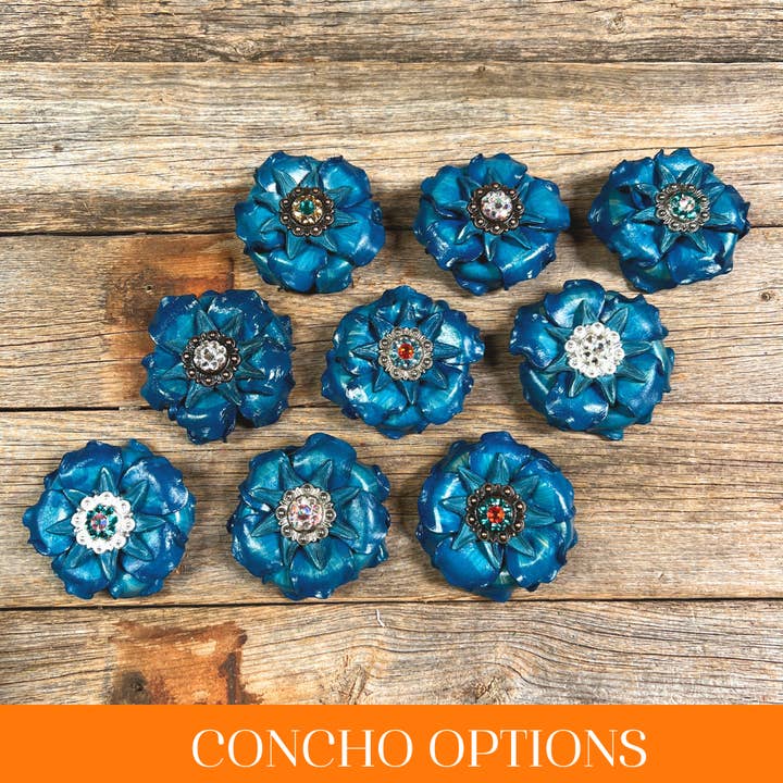 Fiori in pelle Gardenia turchese - Conchos in cristallo da 1" - Opzioni per la vendita all'ingrosso da parte di Rodeo Drive