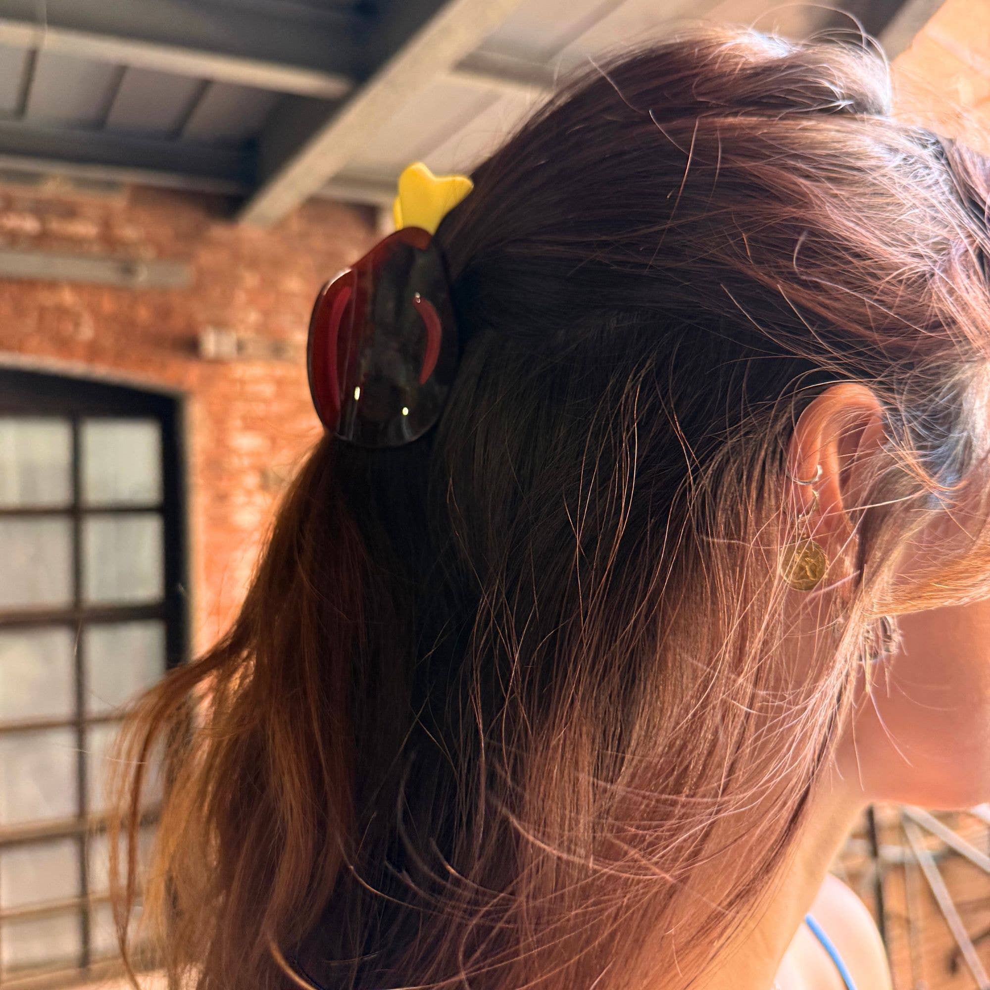 Rainbow Unicorn Birthday Surprise – wholesale Hårklämma - Dam – Kalkonben Hårkloklämma – Festlig & Renässansmarknad Läs4