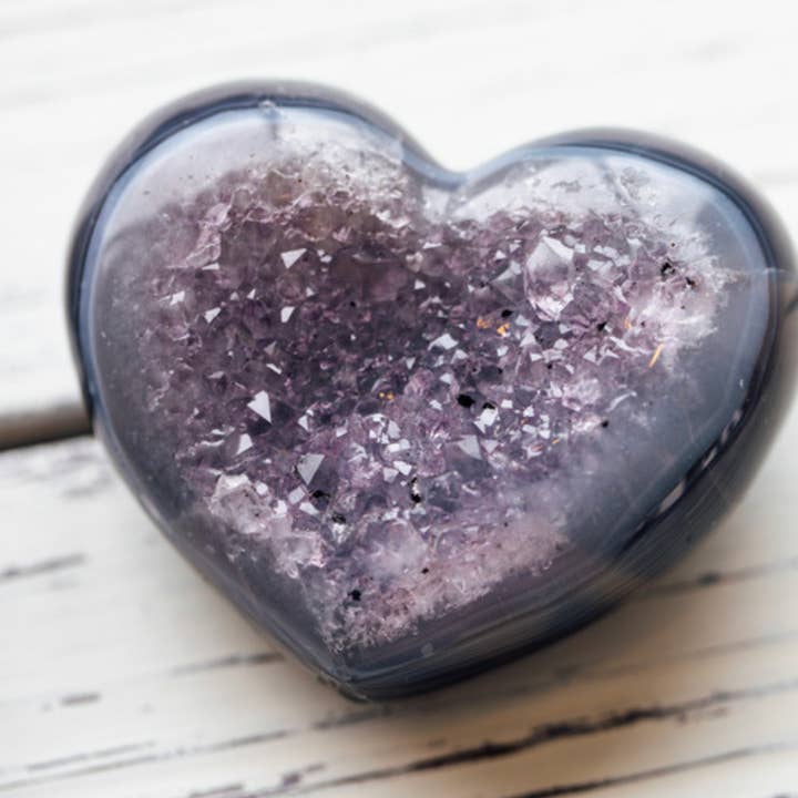Cuori drusi di ametista per la vendita all'ingrosso da parte di Liv Rocks