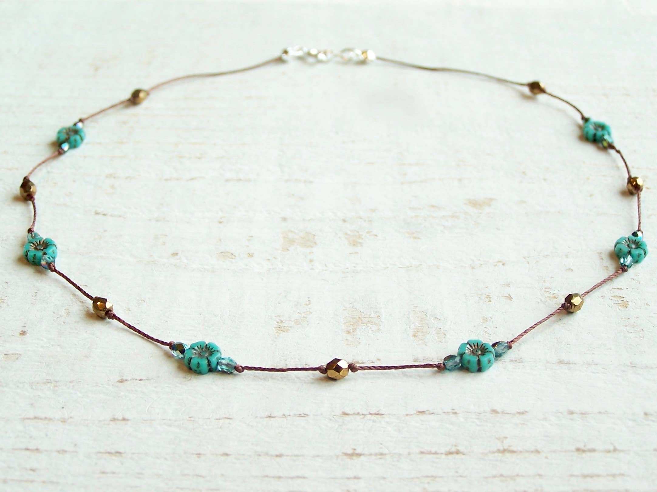 Jo Bird Jewelry - Venta al por mayor Collares de cuentas/perlas - Collar Petit Hibiscus2