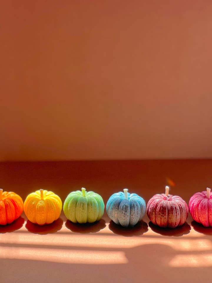 Mini Pumpkin Candle for wholesale by Nizhoni Diosa Spirit