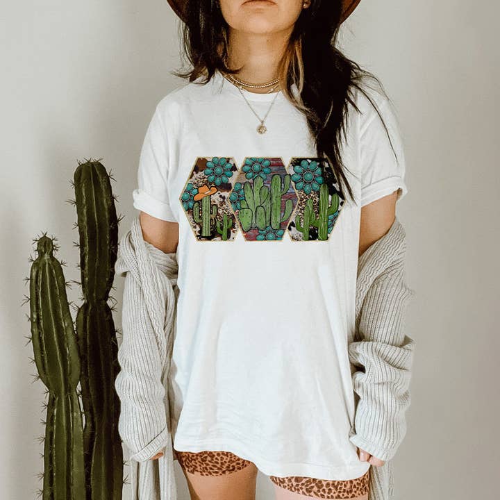 T-Shirt Western Boho Turquoise Cowboy Cactus pour la vente par Planted Design Apparel