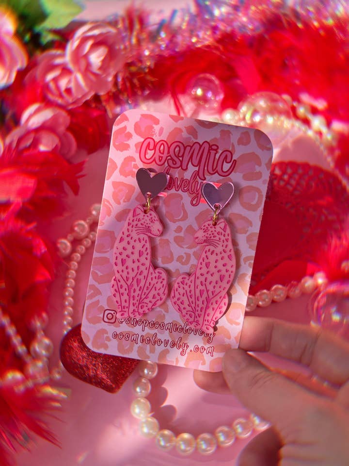 Orecchini Love Leopard per la vendita all'ingrosso da parte di Cosmic lovely