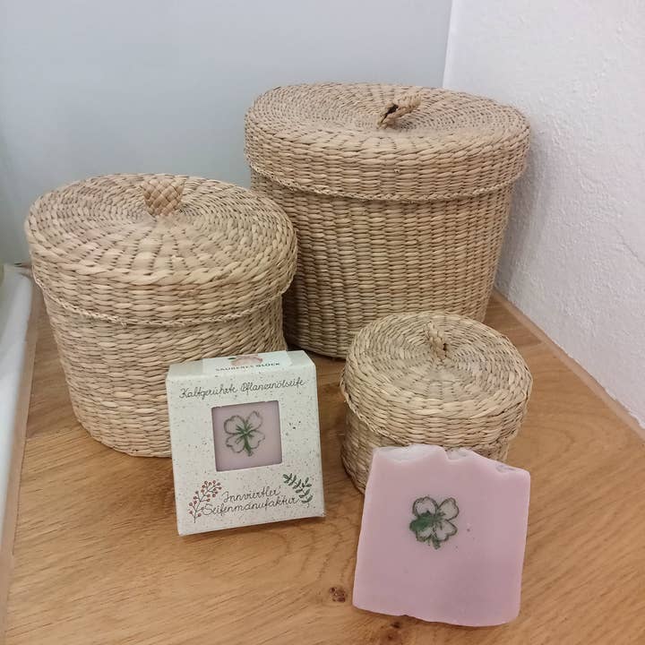 Cold-stirred vegetable oil soap “clean happiness” for wholesale by Innviertler Seifenmanufaktur