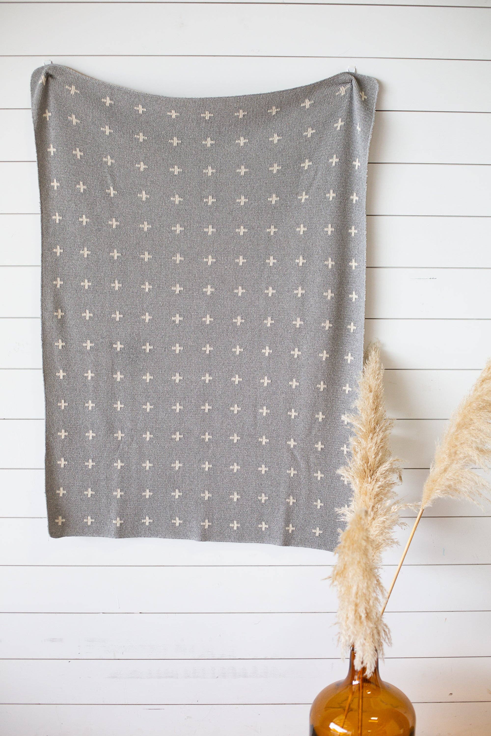 Modern Burlap - Wholesale Throw Blanket - Made in the USA | Mini Swiss Cross Knit Throw24