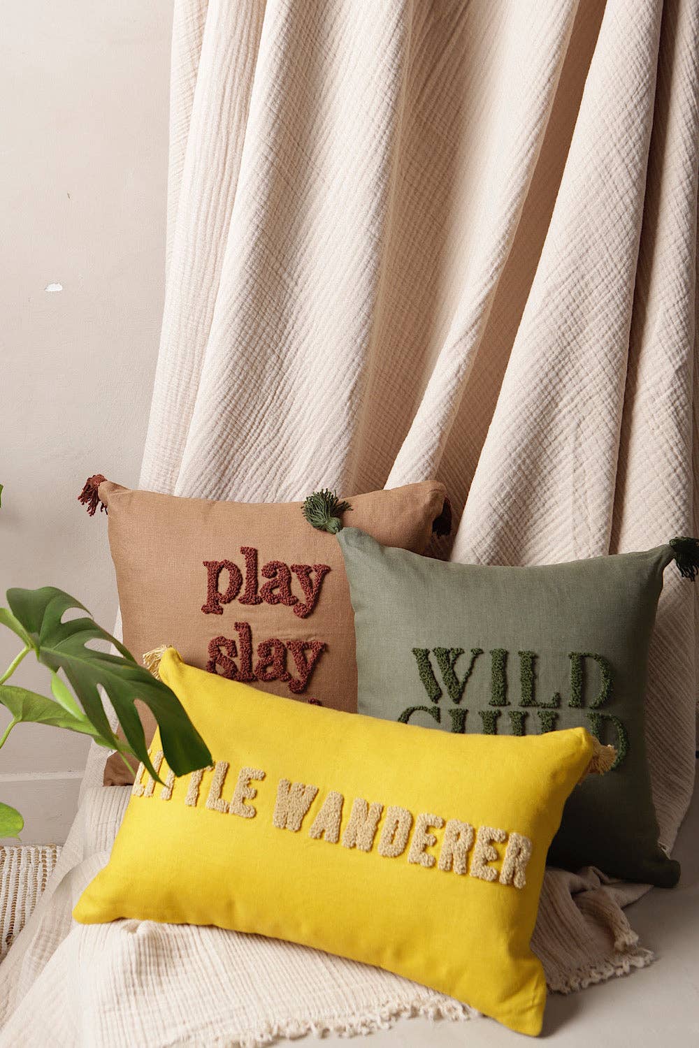 2 Stories - Wholesale Throw Pillow Cover - WANDERER decorative pillow0