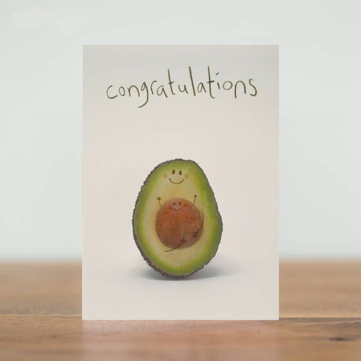 Gefeliciteerd - nieuwe baby - nieuwe ouders - avocado Kaart voor wholesale door The Grey Earl