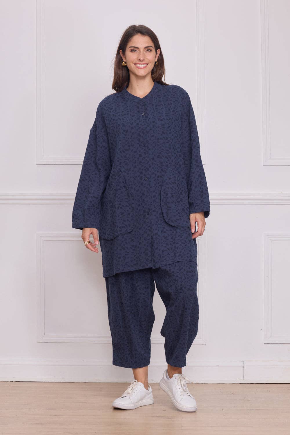 BELLA BLUE - Wholesale Button Down Shirt - Women's - A123-V132 - Chemise4