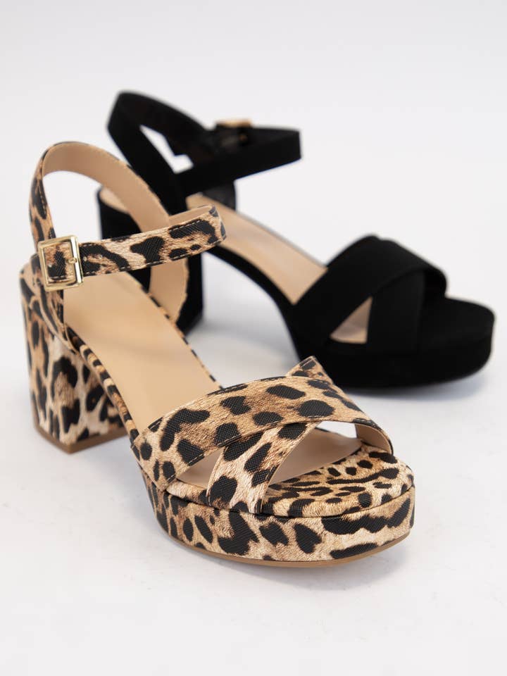 MANNER PLATFORMSANDAL MED KRYDSREM OG HØJ HÆL for engroshandel hos CCOCCI