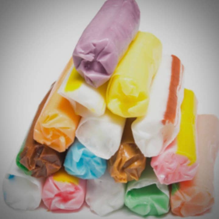 O'Shea's Candies Sweet Shop - Wholesale Taffy - Nostalgic Old Fashioned Salt Water Taffy Logs 🪵 1/3# Bag