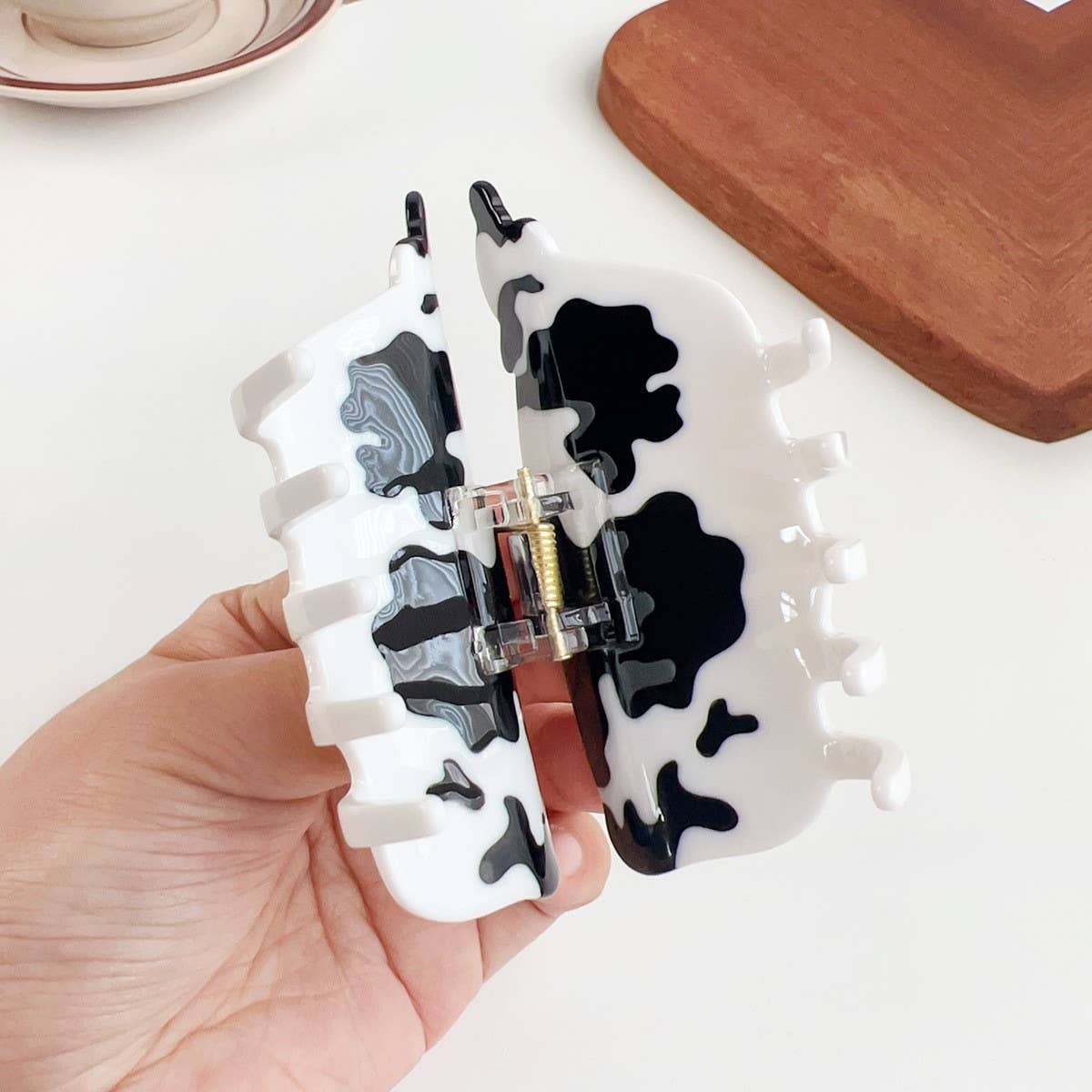 ACCITY - Wholesale Hair Clip - Women's - Fun Animal Patchwork Hair Claw - Cute Pig Cow Clip_CWAHA14935