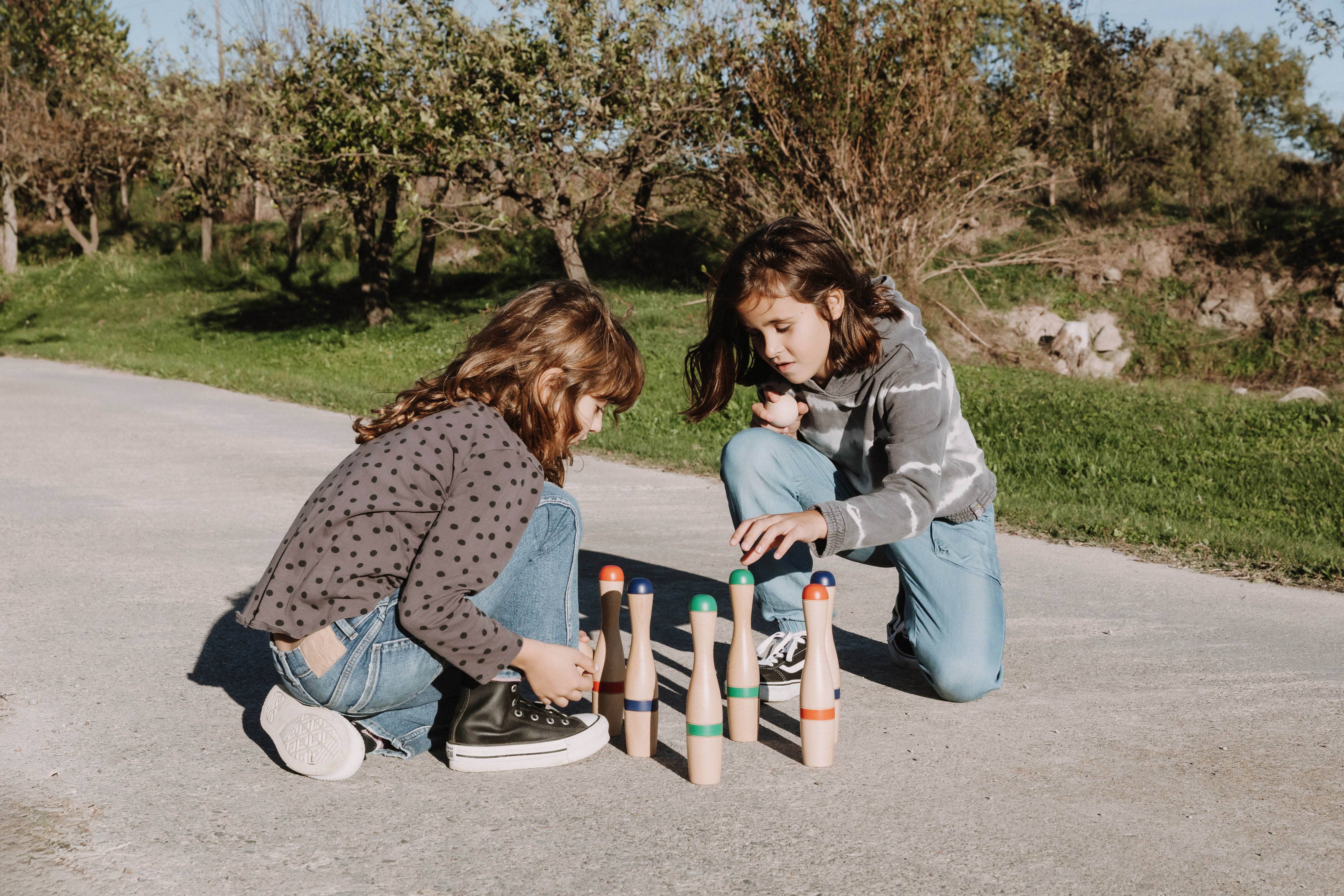 MORA PLAY - Vente Jouet en bois – enfant - Ensemble classique de quilles de 24 cm (6 quilles, sac en tissu)1