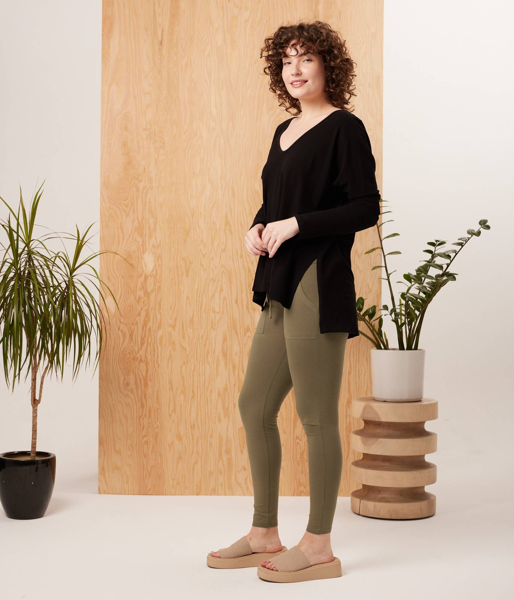 Known Supply – Großhandel Fashion-Leggings – Damen – Olympia Leggings1