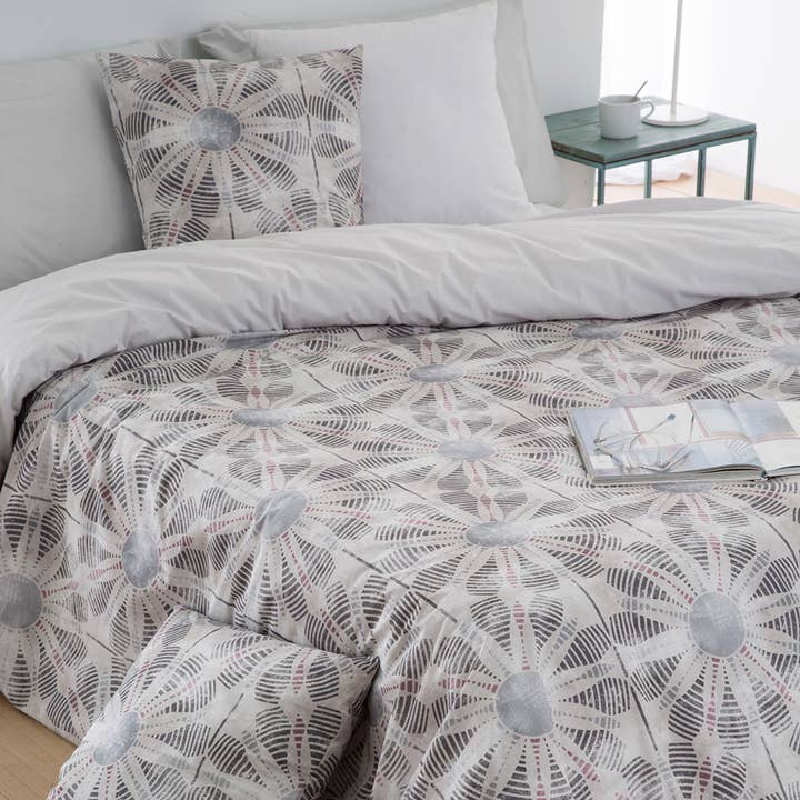 Pillowcase (2) ABU for wholesale by Guy Laroche