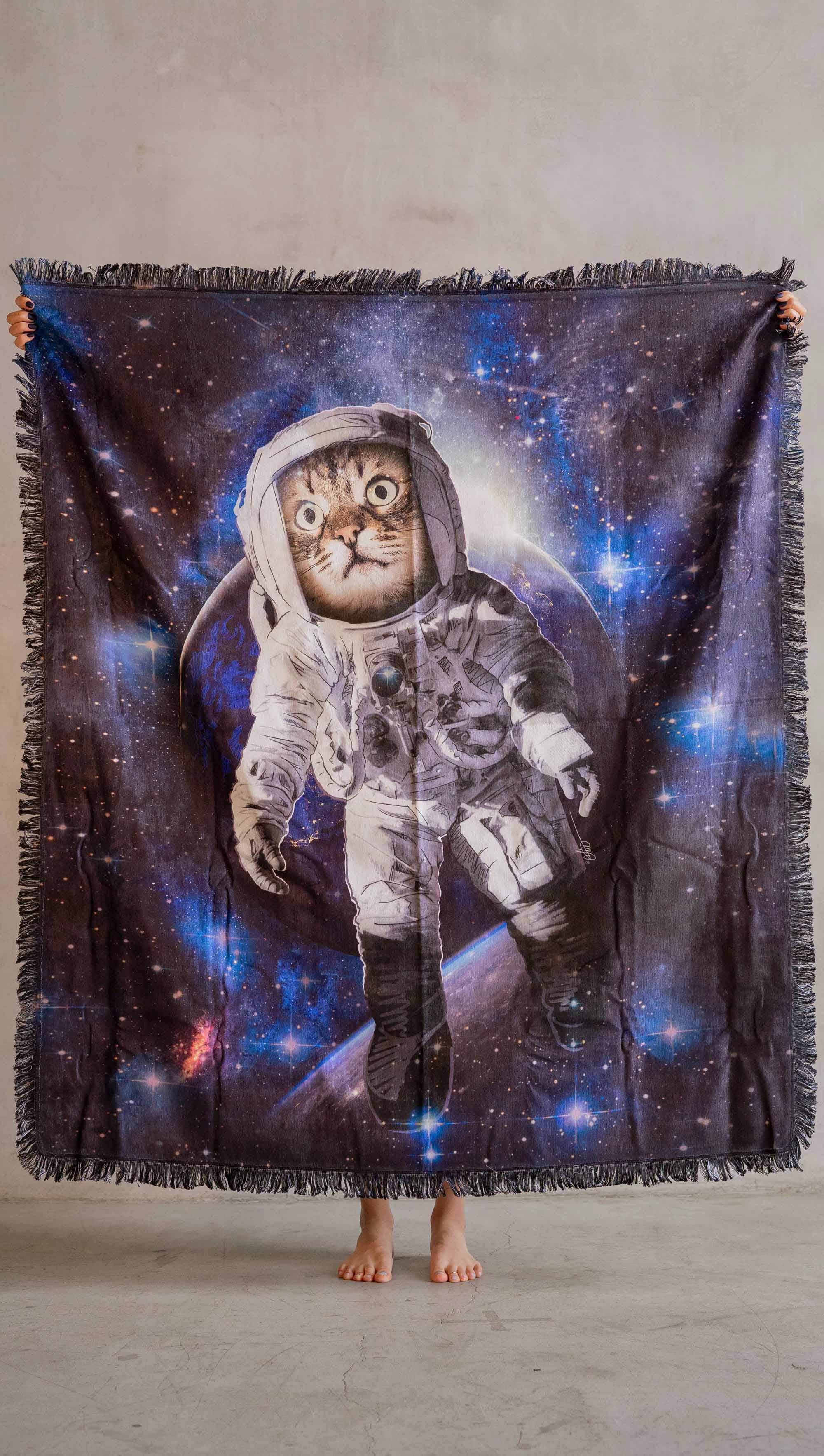 Eagle Rock Werkshop® - Wholesale Tapestry/Textile - Space Cat - Catstronaut - Chenille Tapestry with Tassels4