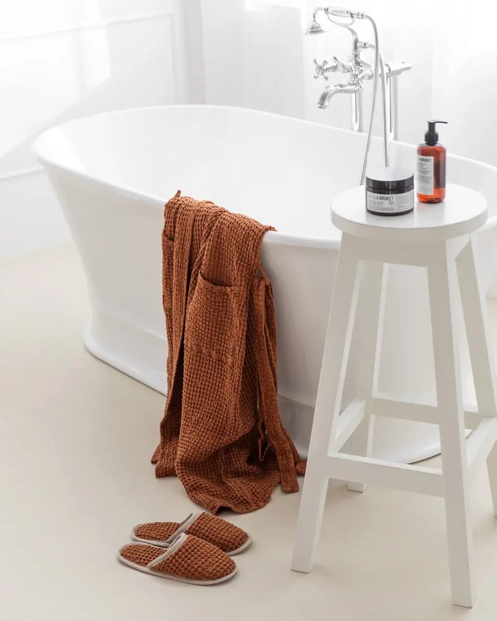 MagicLinen (We handle U.S. import procedures for you) - Wholesale Slippers - Unisex - Waffle Linen Slippers in Cinnamon (Unisex)1