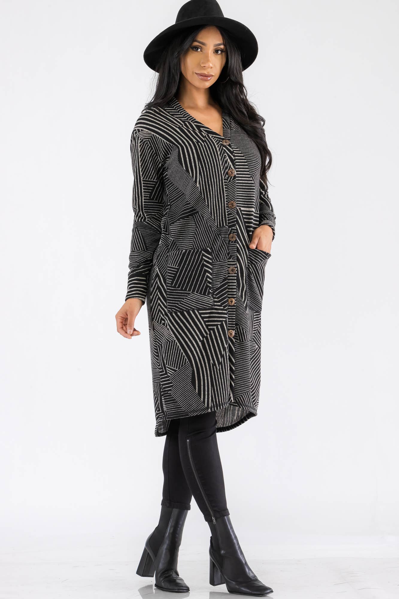 H&H Fashion Inc. - Vente Cardigan – femme - HH508R-STRIPE - Cardigan boutonné1