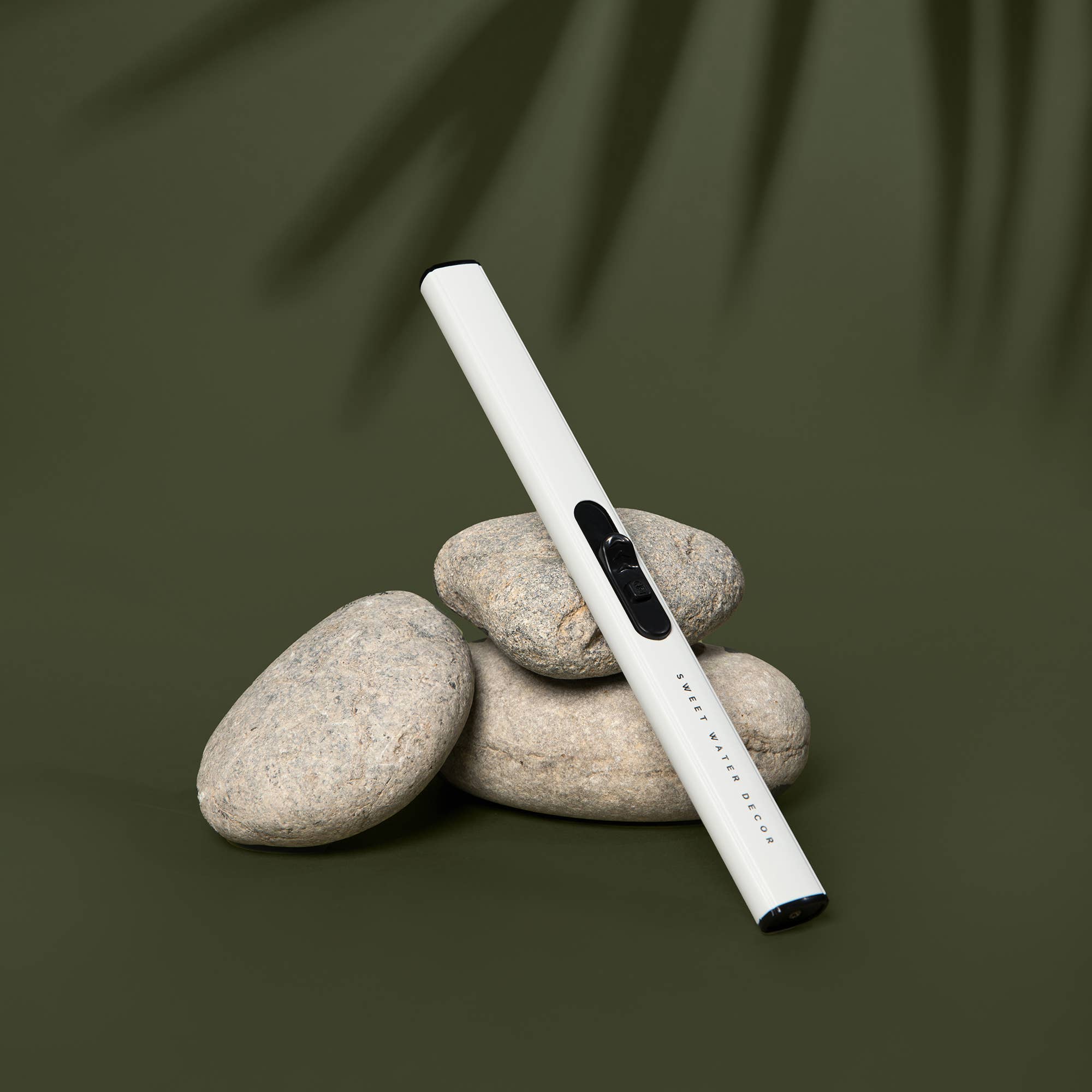 Sweet Water Decor - Wholesale Lighter - White Rechargeable Electric Lighter - Home Decor & Gifts6