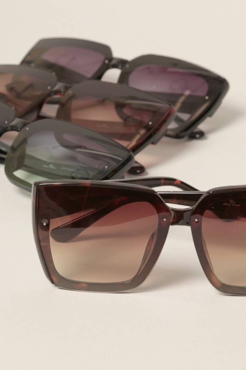 12 COULEURS ASSORTIES Lunettes de soleil carrées à verres teintés en vente sur Faire2