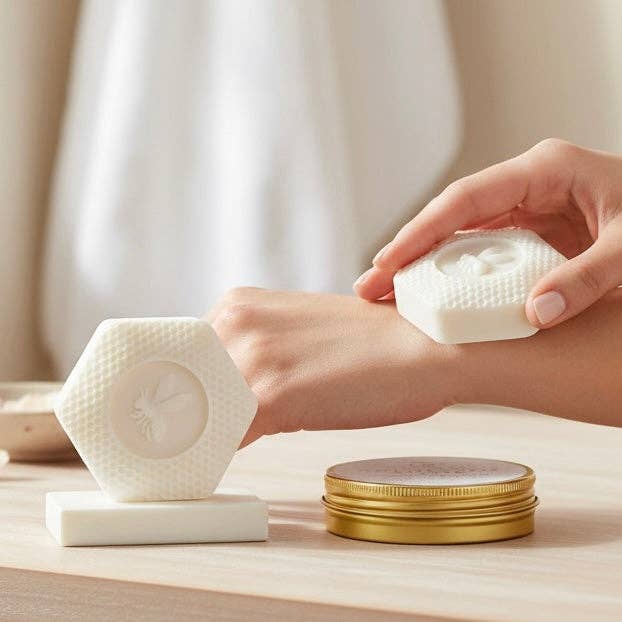 Gracie & Co. 1942 - Wholesale Solid Lotion - Ultimate Moisture Solid Shea Butter Lotion Bar3