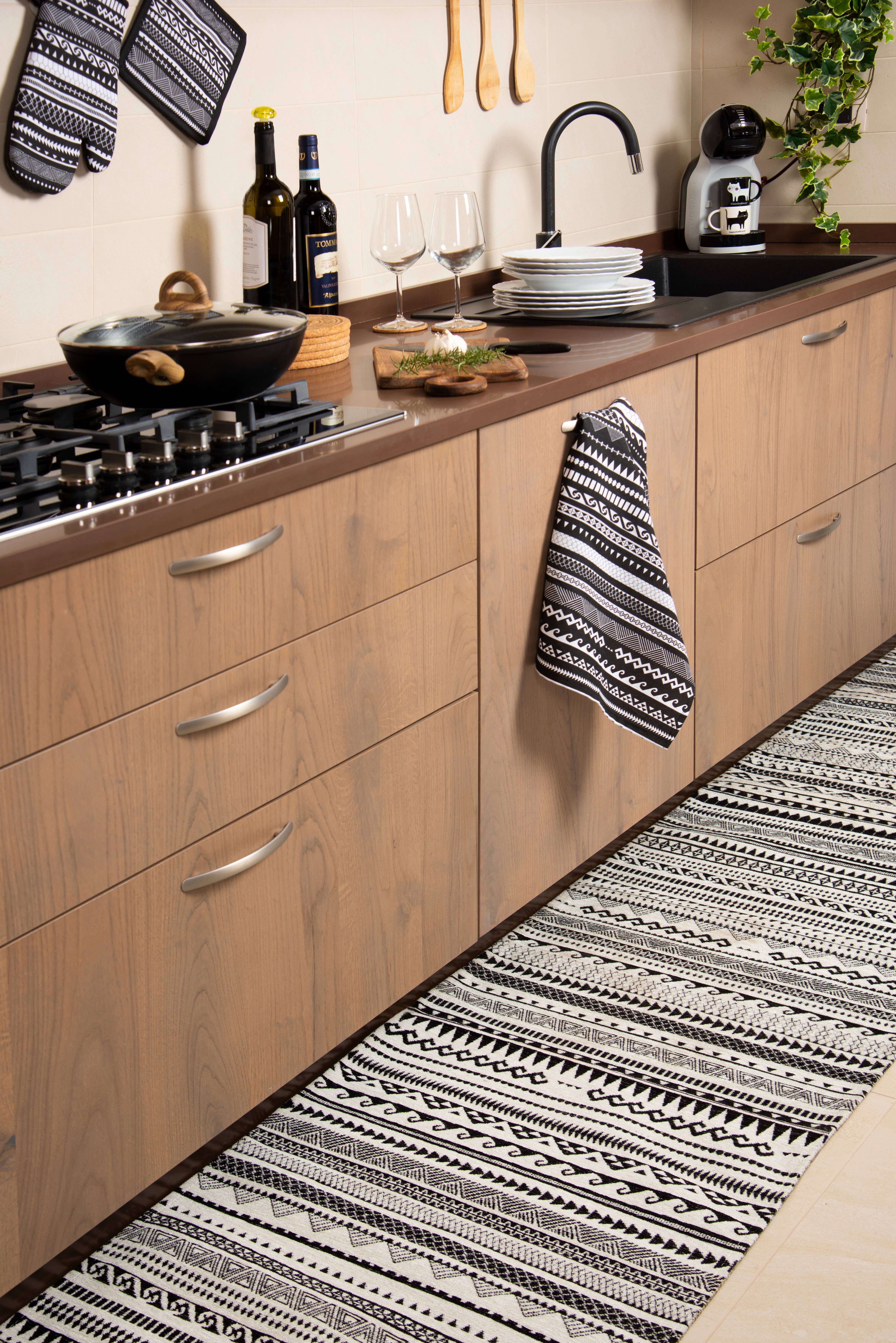 Cream Brown Real Wood Cutting Board 35X25 Acacia for wholesale on Faire2