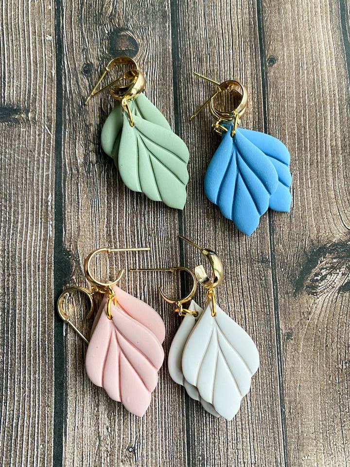 Leaf Huggies, Polymer Clay Dangles voor wholesale door Glitter and Glow Co