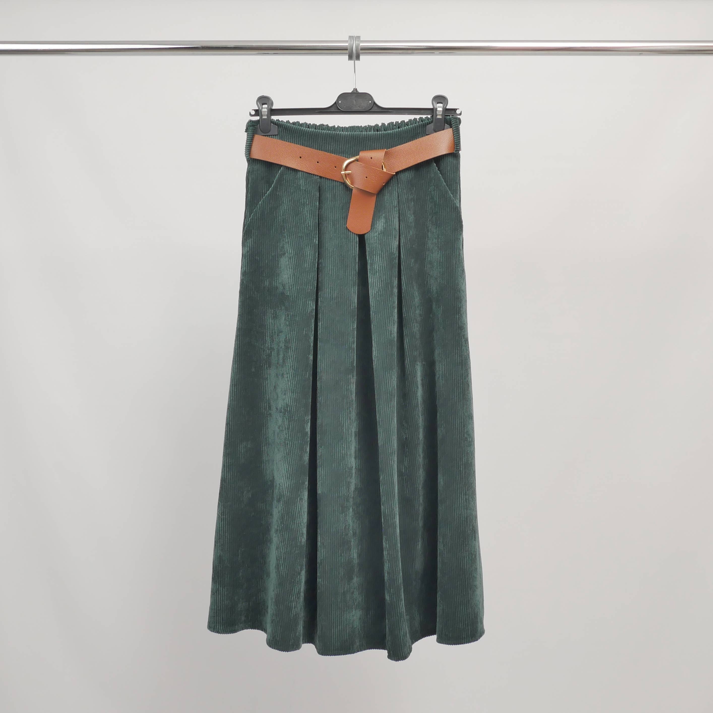 Cecile Wang - Wholesale Skirt - Women's - Corduroy skirt with belt TDM52123-72