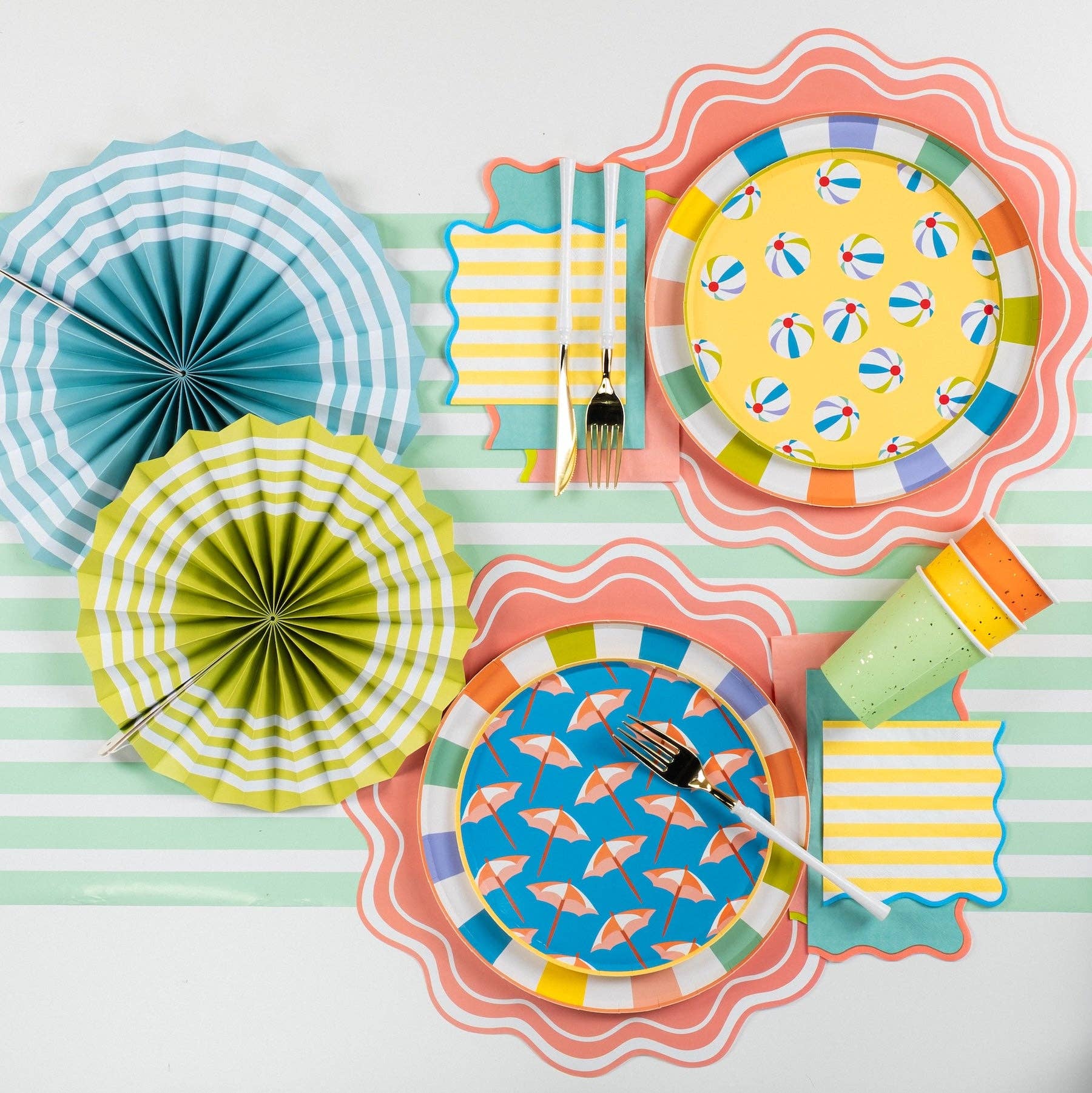 Gatherings by Curated Paperie - Wholesale Dinner Plate - SUM25-DNP2- Summer Fun Dinner Plates1