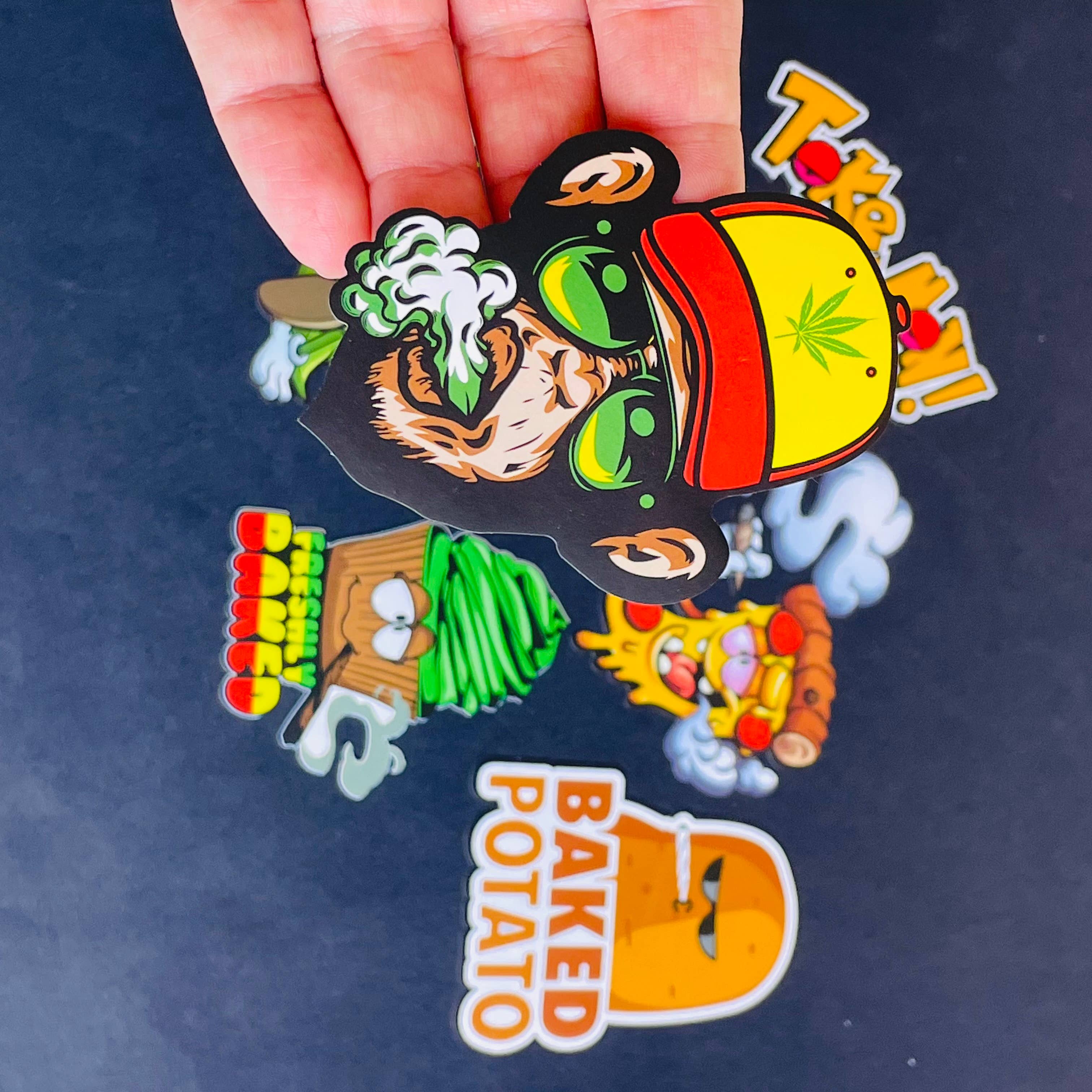 Torched Life – Engroshandel Klistermærke – Marihuana klistermærker - Tegnefilm- Sæt med 69