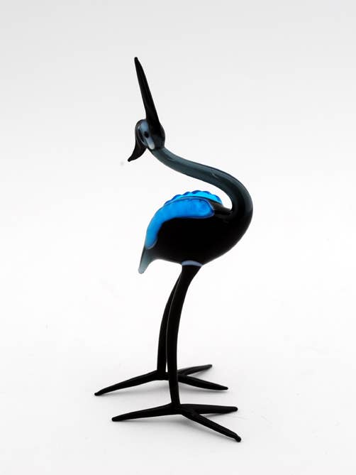Garça-azul em pé com o pescoço para trás por atacado de WGK Glass Art Inc