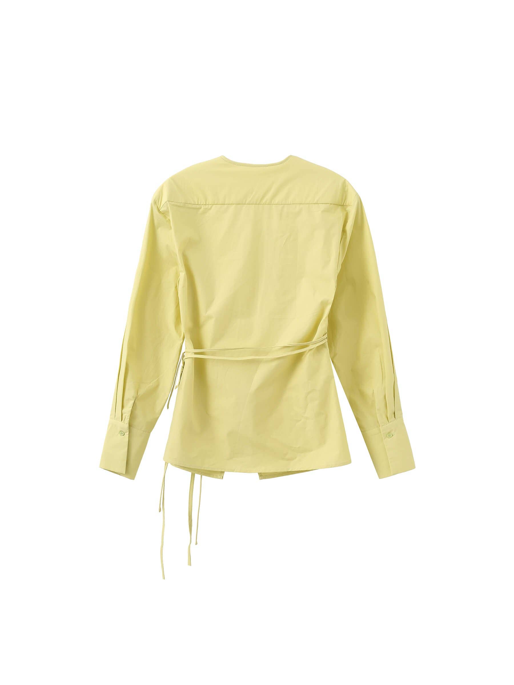 CUBIC – wholesale Blus - Dam – Ljus blus med v-ringning och korslagda lager3