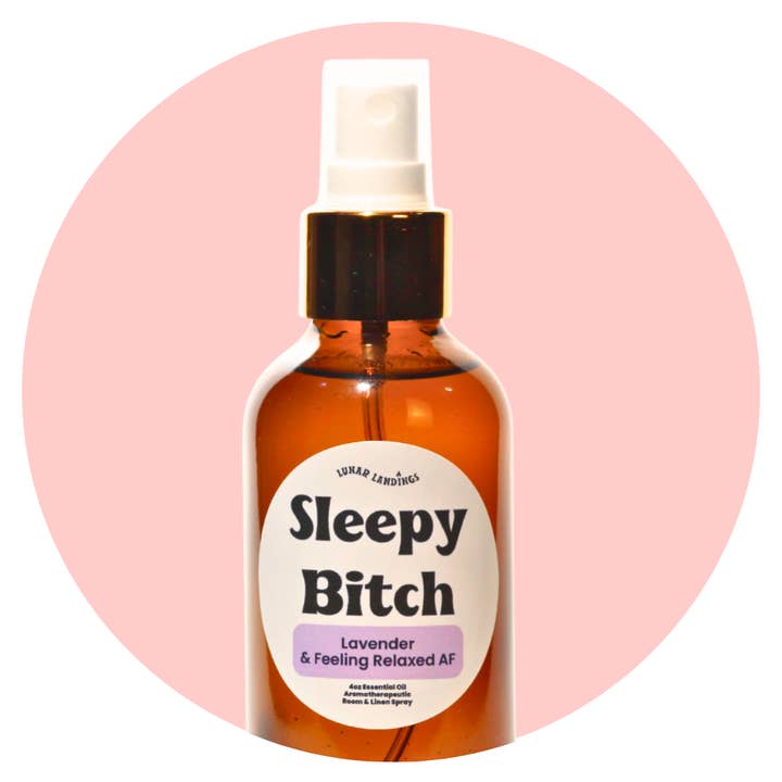 Spray "Sleepy Bitch", Infusé à l'Huile Essentielle Pure de Lavande pour la vente par Lunar Landings