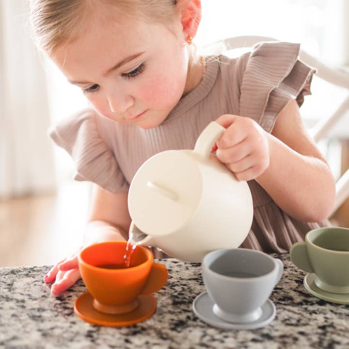 bug + bean kids – Engroshandel Legetøjsspisesæt - Børn – Silikone tesæt | Legesæt til børn