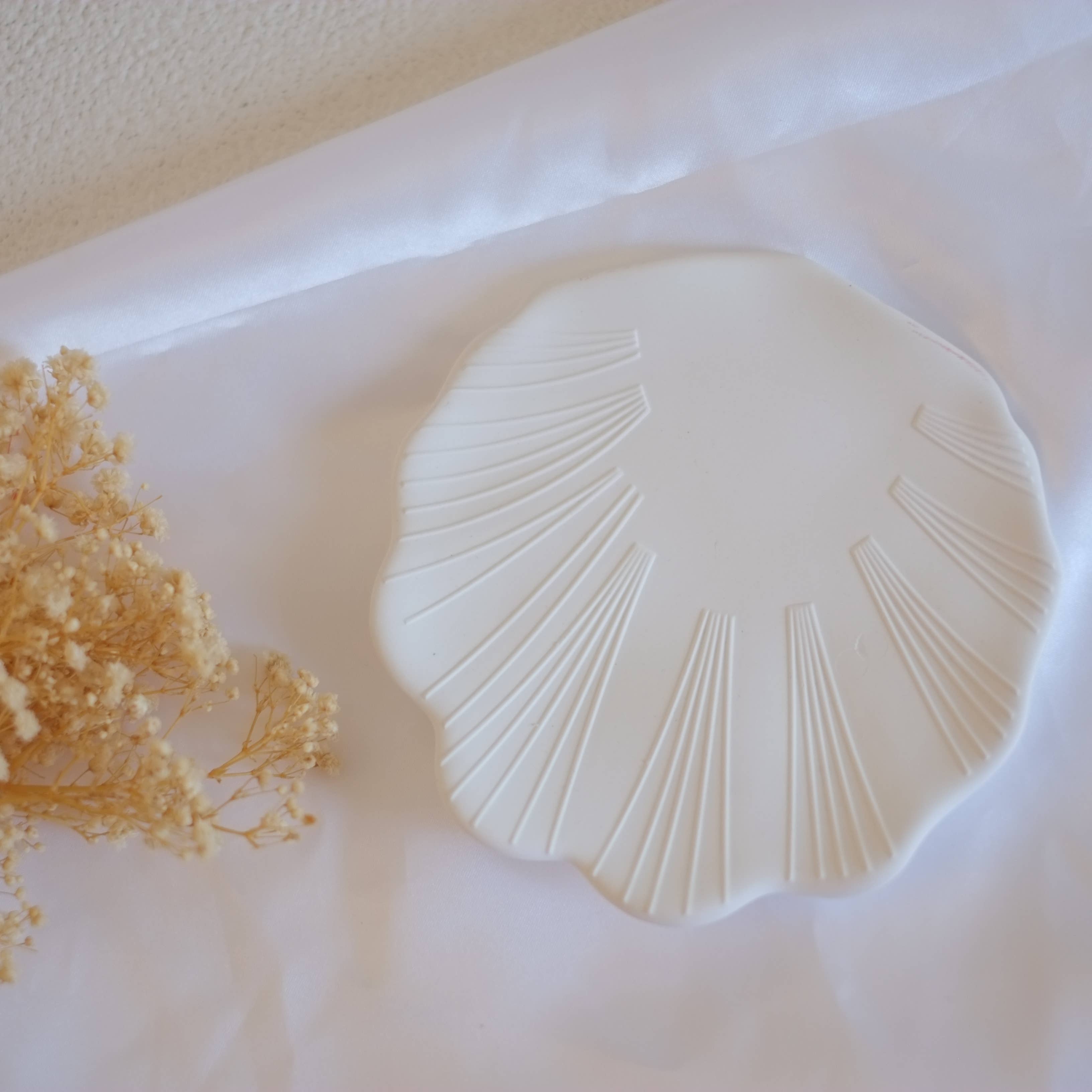 The Bennington Society - Wholesale Decorative Tray - Shell Tray1