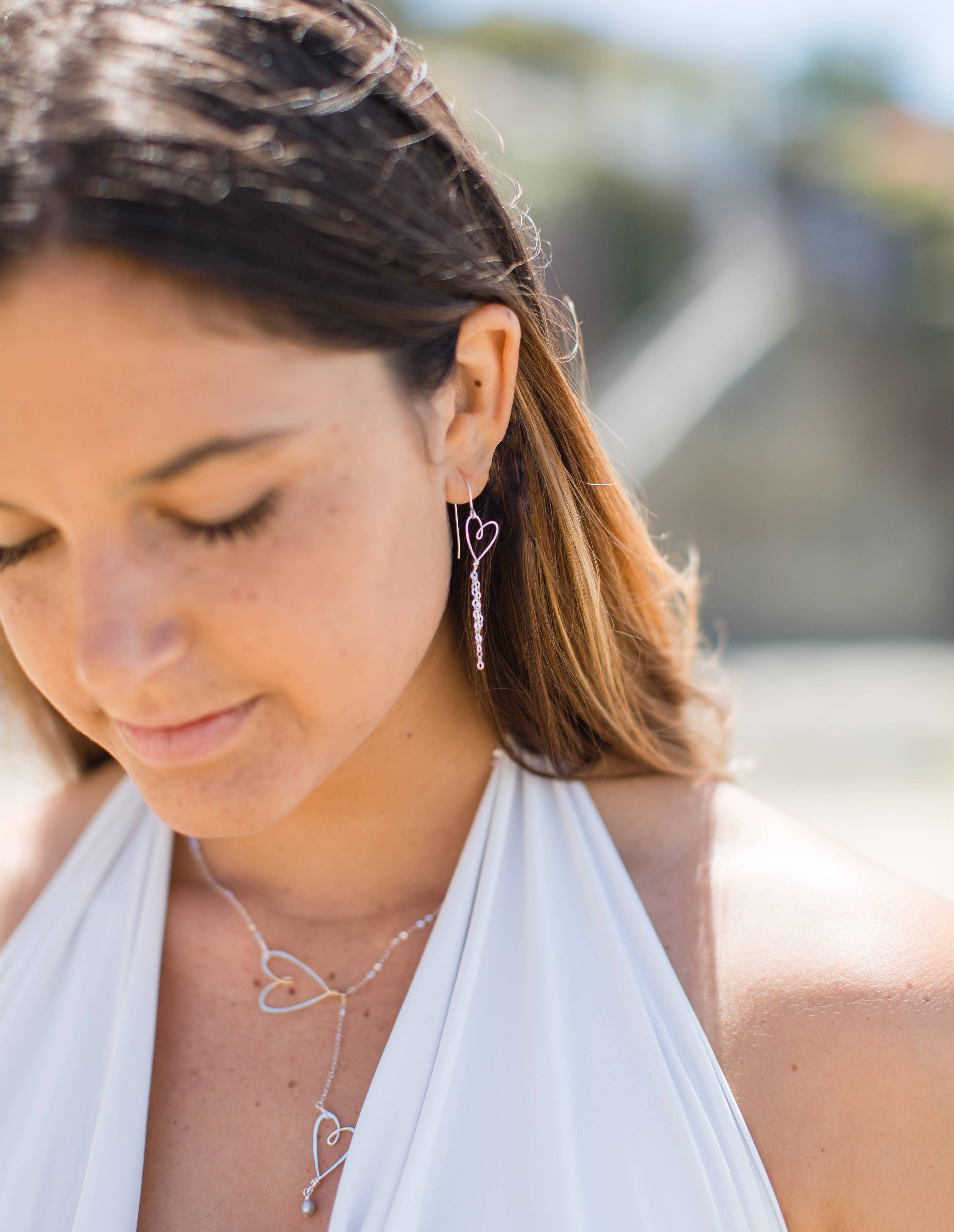 Beth Jewelry – Engroshandel Hængeøreringe og creoløreringe – Tiny Heart øreringe - Guld1