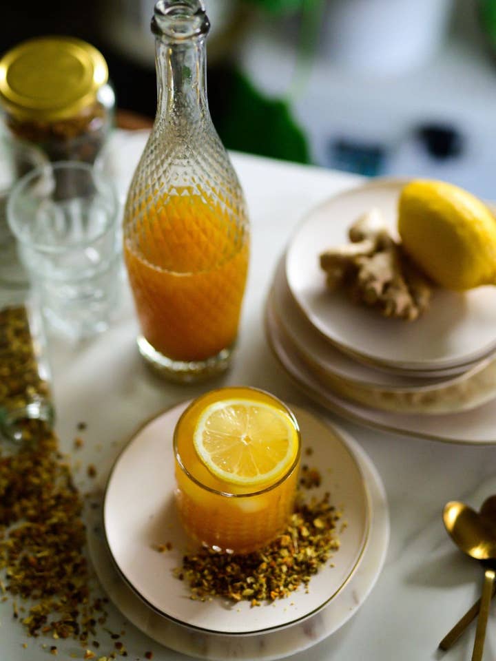 Tisane Dorée | Mélange de Tisane Gingembre & Curcuma pour la vente par Botanica Teas